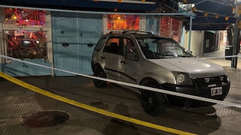 Frenético raid en Palermo: impactó a una camioneta, hirió a dos personas, huyó y chocó de vuelta en Plaza Italia