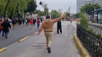 Violencia afuera de sede del