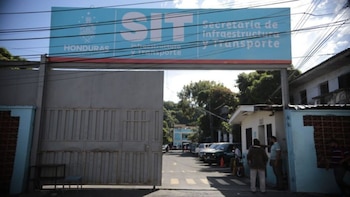 Descubren plazas fantasma de venezolanos