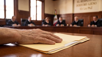La Suprema Corte lo dejó claro: tu Afore sí puede embargarse si no pagas pensión alimenticia a tus hijos