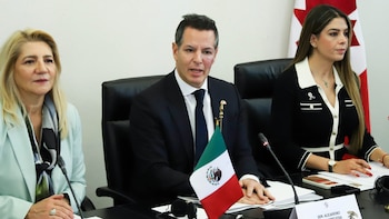 Alejandro Murat se reúne con