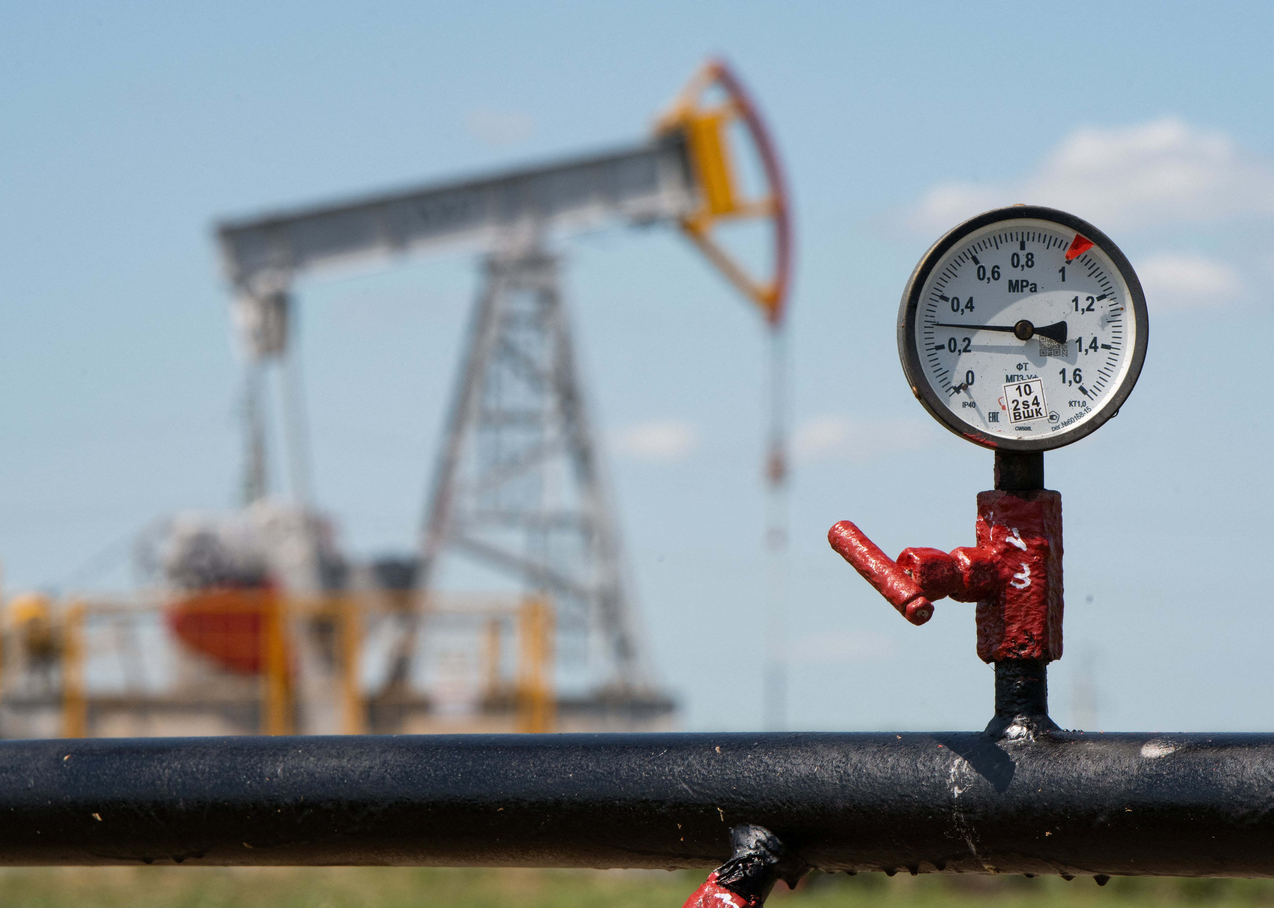El precio del barril de petróleo Brent está condicionado por la guerra entre Estados Unidos e Irán - crédito Stringer/Reuters