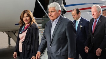 El presidente de Panamá llega
