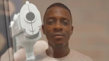 Juez le dio casa por