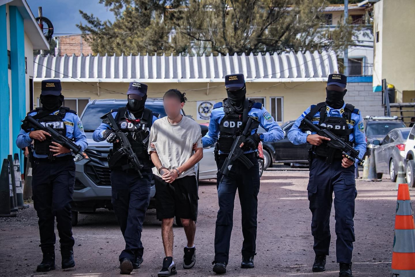 Daniel Molina advirtió que algunos menores presuntamente reciben instrucciones de integrantes adultos de organizaciones criminales para cometer delitos. (Foto: Policía Nacional)
