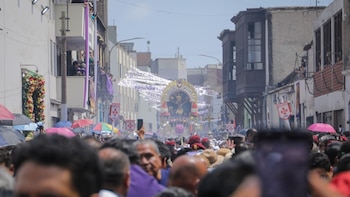 Estas calles de Lima estarán cerradas por la procesión del Señor de los Milagros