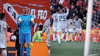 Álvaro Montero, arquero de la selección Colombia, y su compatriota Sebastián Villa brillaron en la victoria 1-0 de su equipo ante un clásico rival