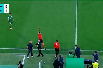 Insólita expulsión a un jugador por pedirle al árbitro que pare el partido