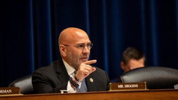 Congresista republicano de Luisiana aumenta