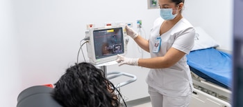 En Colombia, el 4,7 % de la población, equivalente a cerca de 2,5 millones de personas, vive con depresión, una prevalencia superior al promedio mundial estimado por la Organización Mundial de la Salud - crédito Hospital Internacional de Colombia