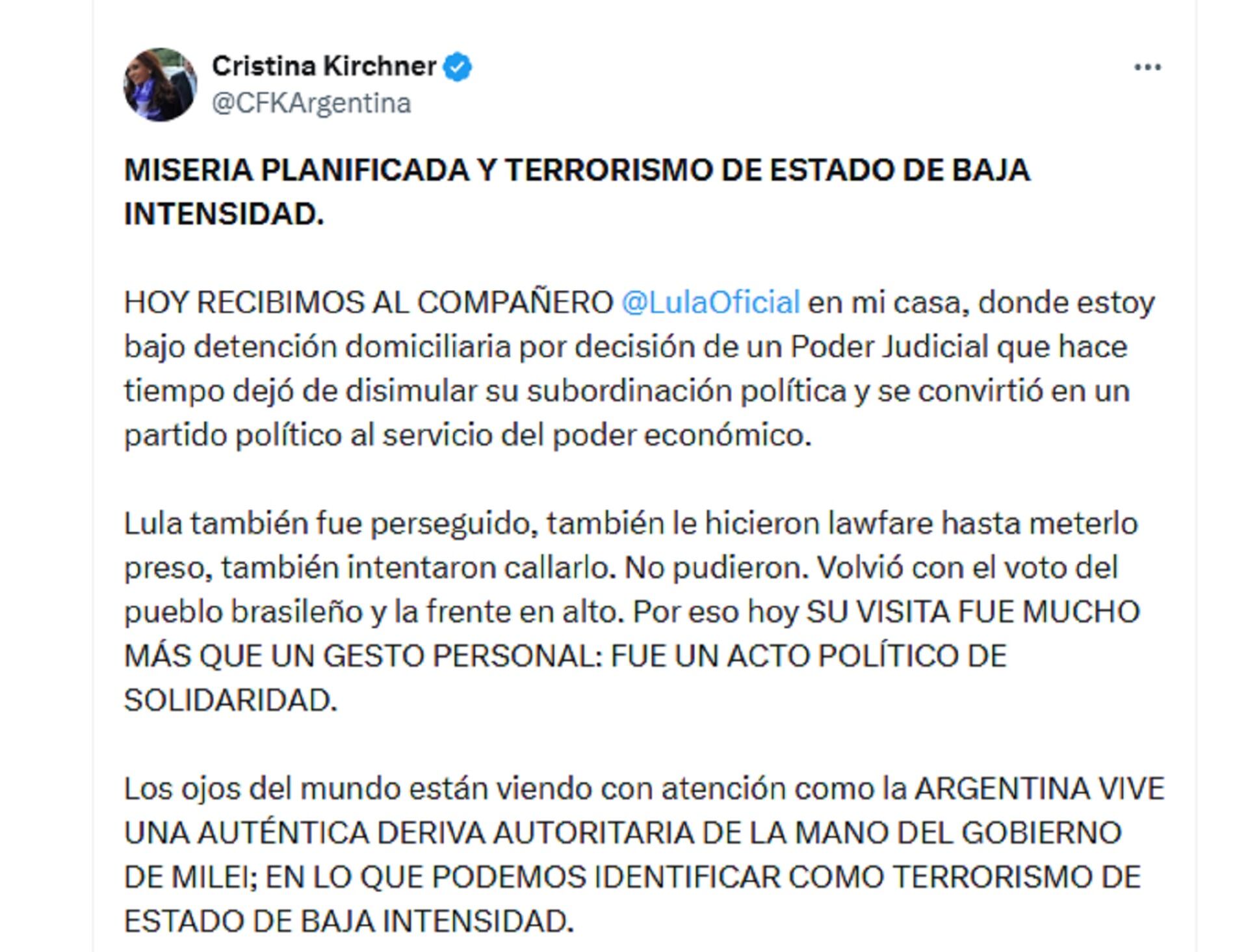 La publicación de CFK contra Milei, tras haber recibido la visita de Lula durante su detención domiciliaria