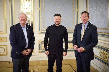 Los senadores Lindsey Graham (R-SC)