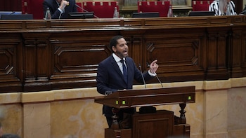 Ignacio Garriga (Vox) acusa a Illa de mentir con las pruebas PISA y pide que mande a Niubó "a casa"