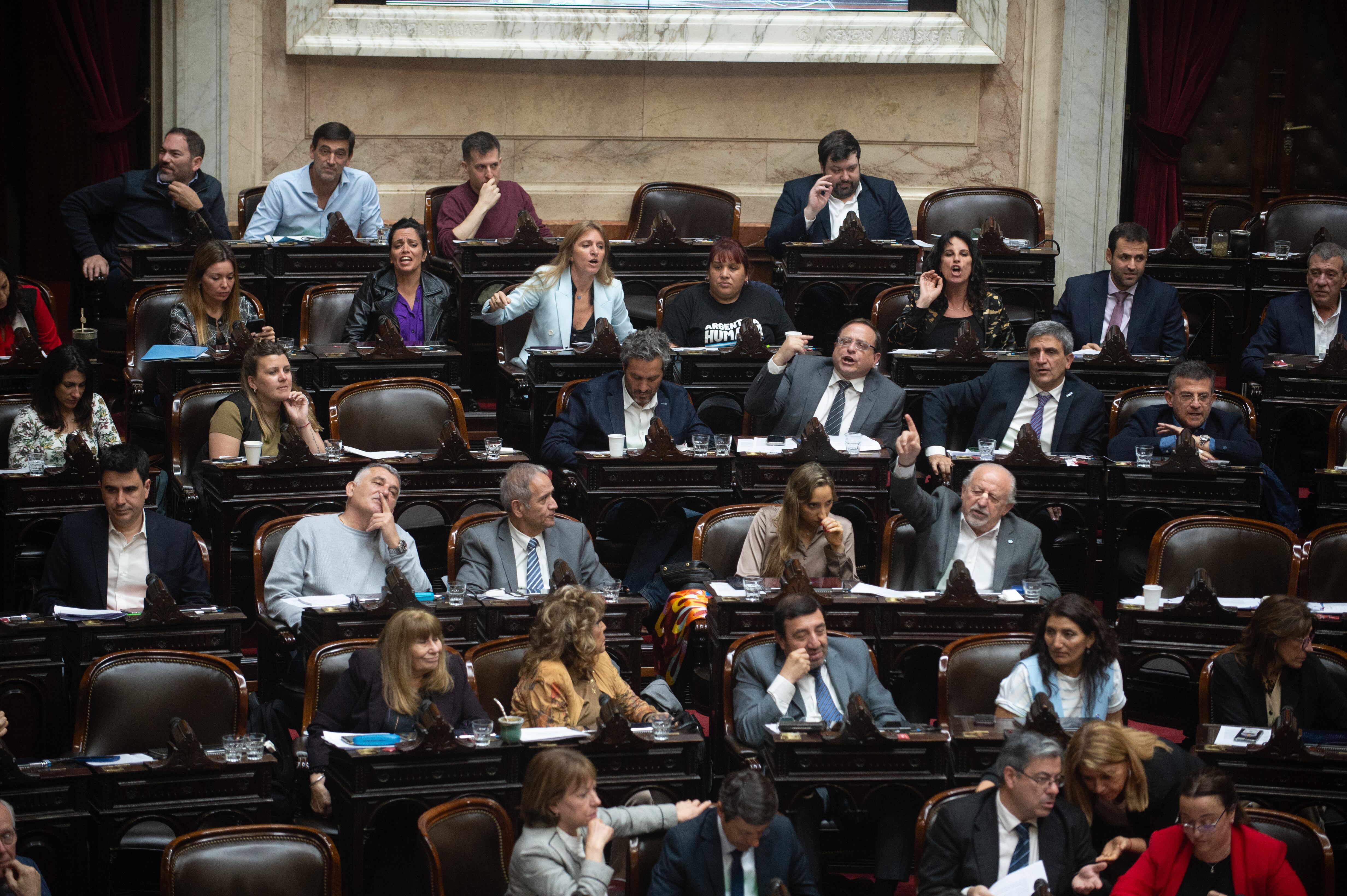 Massa le bajó línea a sus legisladores para que. no entren en el juego de rumores respecto a una posible ruptura del bloque de Fuerza Patria (Jaime Olivos)