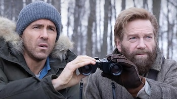 Ryan Reynolds y Kenneth Branagh revelaron la pregunta de sus esposas que los dejó sin respuesta