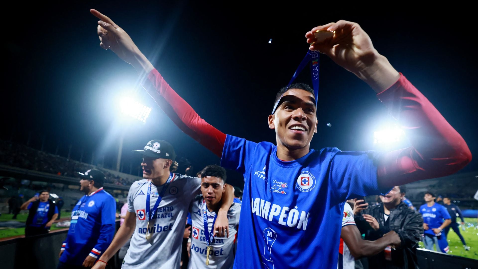 Cruz Azul venció a Pumas con golde último minuto (REUTERS)