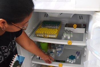 Un vacunatorio en Asia, listo