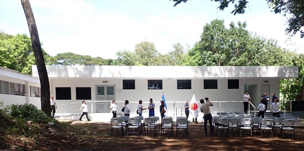 Japón aportó USD $176,031.00 a través del programa APCS para obras de infraestructura del Centro de Diálisis en San Miguel Oeste./ (Embajada de Japón)