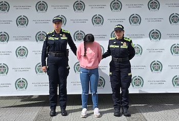 La mujer de 27 años aceptó cargos, de acuerdo con lo que señaló en el reporte oficial por parte del coronel Dave Anderson Figueroa Castellanos, comandante de la Policía Metropolitana de Manizales - crédito Policía Metropolitana de Manizales