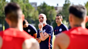 Los hermanos Romero están enfrentados