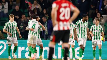 2-1. Un tanto de Perraud