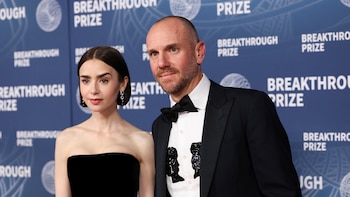 De la ficción al amor real: cómo “Emily in Paris” transformó el destino de Lily Collins