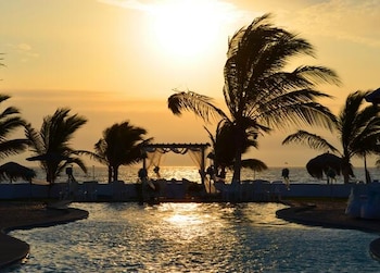 Vista del Sunset en Colán,