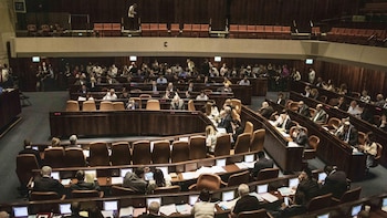 El Supremo rechaza la decisión de la Comisión Electoral de inhabilitar a los partidos árabes para las elecciones