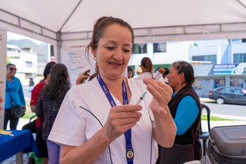 Inició la campaña de vacunación