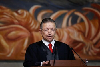 President of the Supreme Court of Justice (SCJN) Arturo Zaldivar delivers his third annual report, at the Court premises in Mexico City, Mexico December 15, 2021. REUTERS/Gustavo Graf