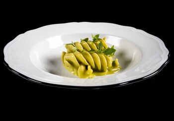 Fusillone tiepido, agua de tomate