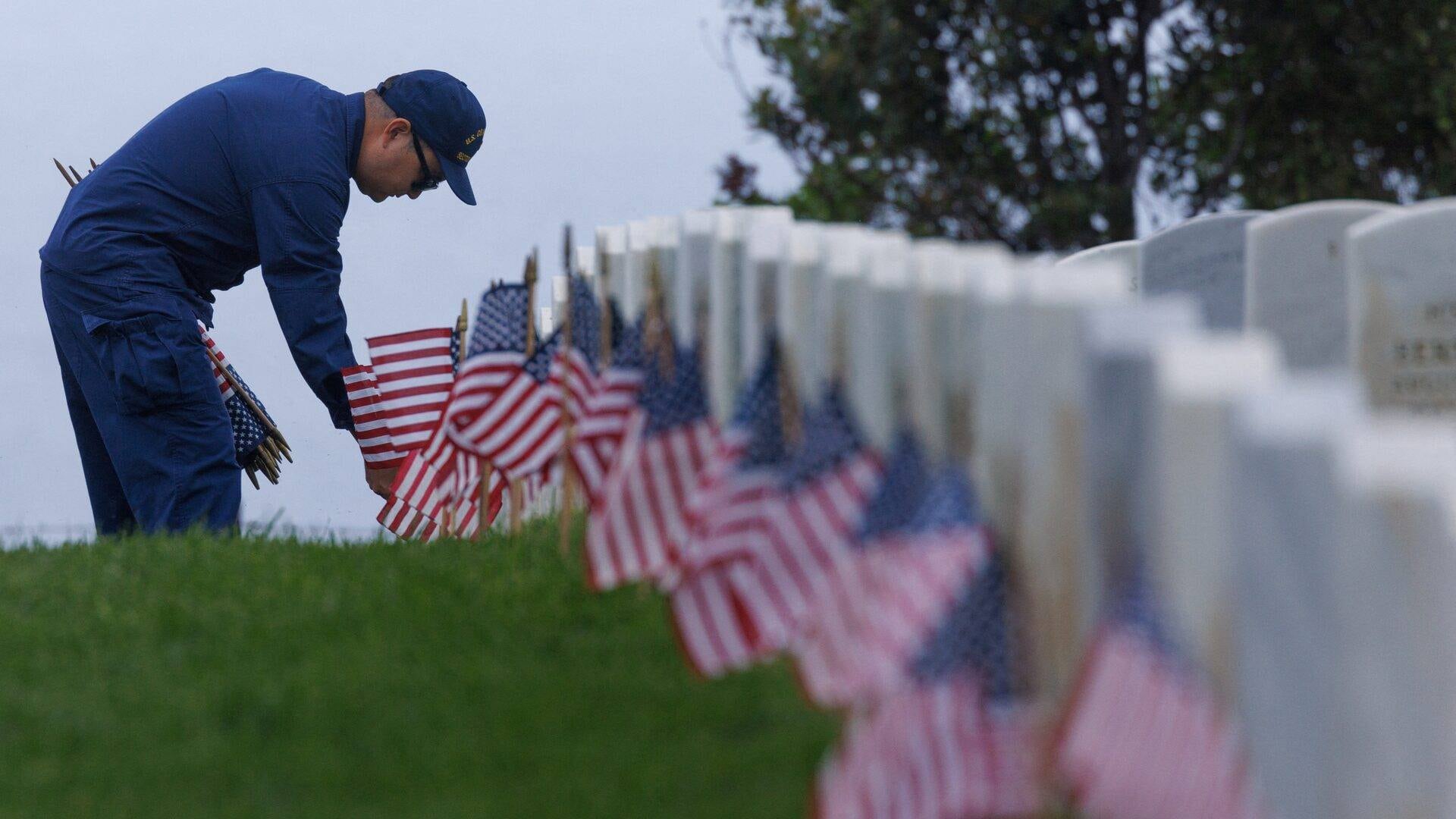 El Memorial Day 2026 modificará los horarios de servicios, comercios y oficinas en todo Estados Unidos (Reuters)