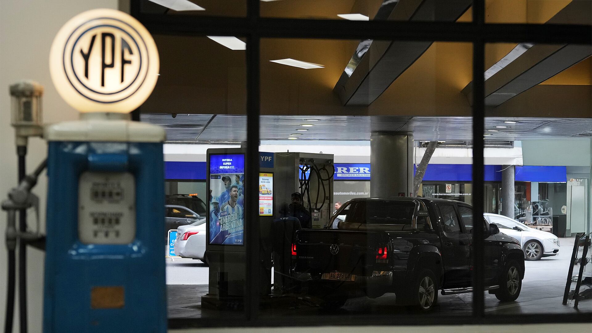 El gobernador sostuvo que “nunca se podría haber pagado la cifra del estatuto porque es ilegal para el derecho argentino”