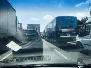 Manifestantes liberaron la autopista bajo