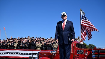 Trump asegura que EEUU tiene "una fuerza que ningún fuego puede consumir" en conmemoraciones por el 11-S