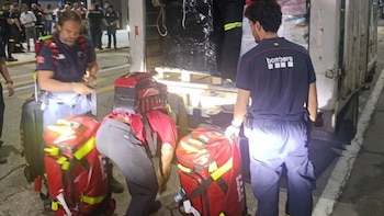 Llegan a Venezuela los 14 bomberos catalanes especialistas en estructuras colapsadas