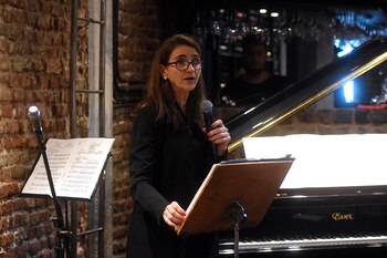 Reapertura librería Clásica y Moderna