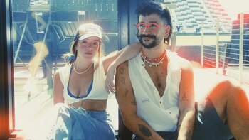 La pareja de cantantes mostró