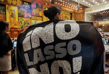 El presidente Guillermo Lasso disolvió