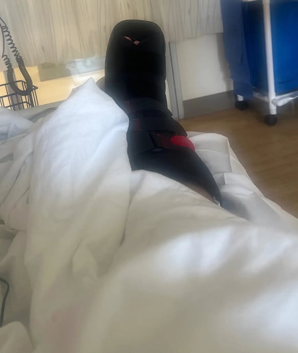 David Daniel fue sometido a dos cirugías después de la mordedura de tiburón y recibió el alta médica el 26 de agosto (GoFundMe)