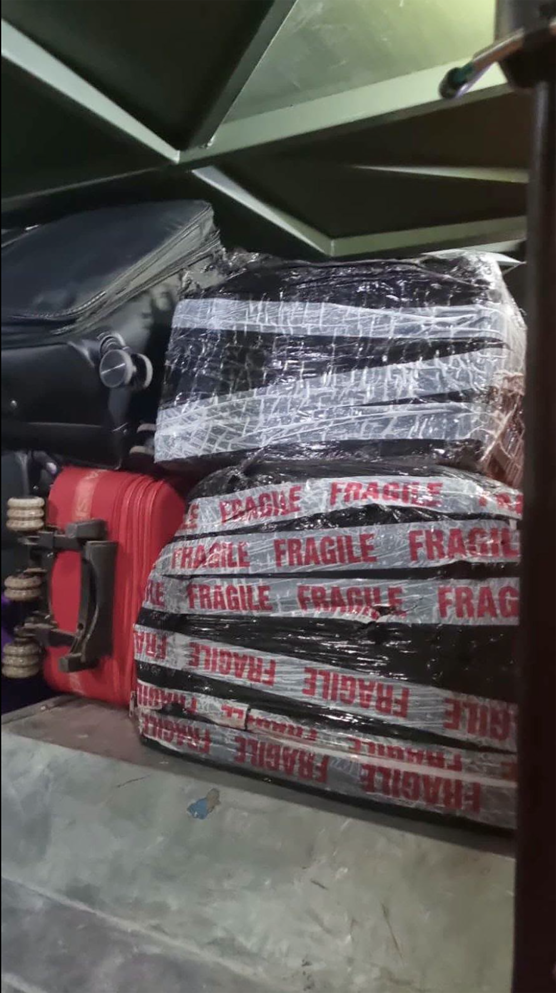 El equipaje donde estaba parte de la droga