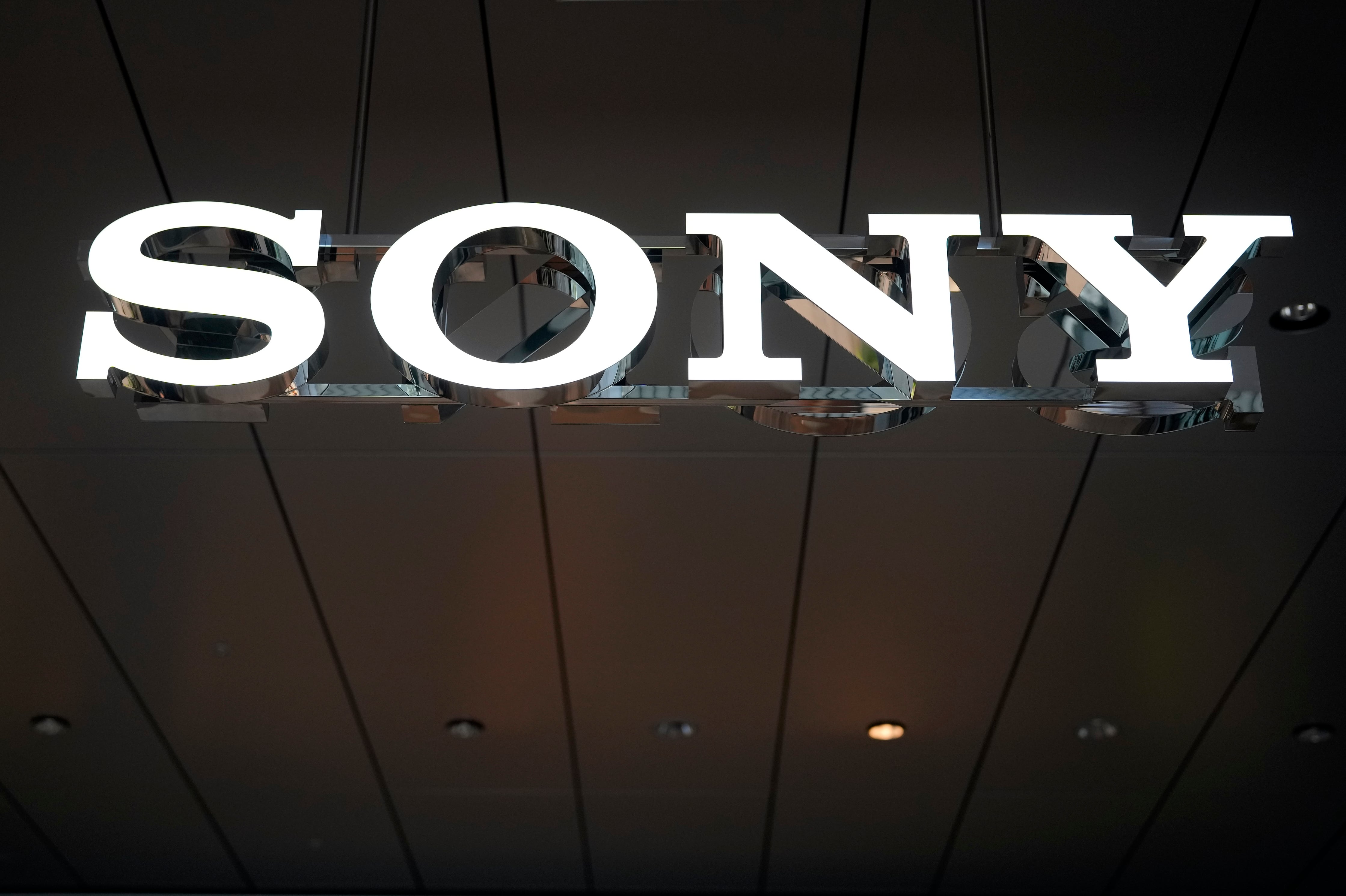 La demanda colectiva alega que Sony violó leyes antimonopolio al limitar la venta de códigos digitales de juegos solo a PlayStation Store entre 2019 y 2023 (AP Foto/Eugene Hoshiko).