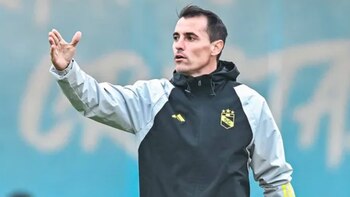 Guillermo Farré y la política de fichajes en Sporting Cristal: “Para traer jugadores que hagan bulto, prefiero darle el lugar a juveniles”