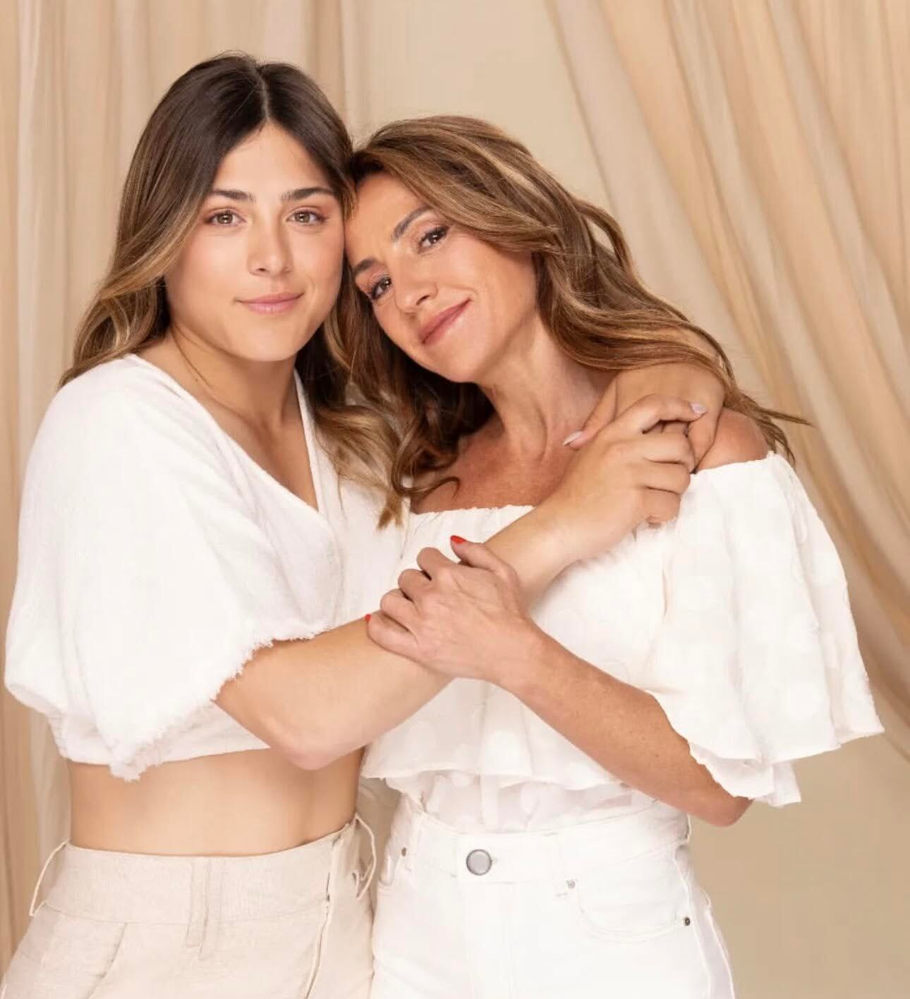 Eleonora Wexler y su hija Miranda Wassington, estudiante de Gestión Deportiva