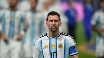 Lionel Messi camina hacia la historia
