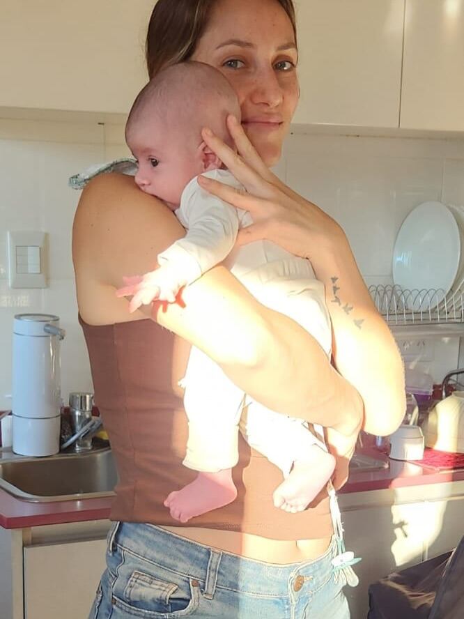 La panelista compartió momentos a solas con el pequeño durante su visita