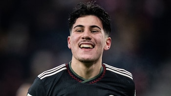 Felipe Chávez festeja a lo