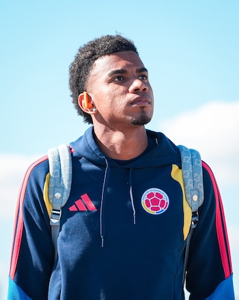 Jhon Solís integró convocatorias de selecciones juveniles y ahora recibió la oportunidad en la absoluta gracias a su presente con Birmingham City - crédito FCF