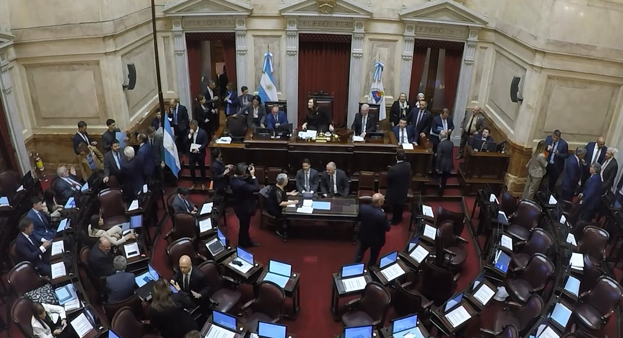Comenzó la sesión en el Senado