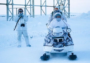 Militares rusos guardan el área